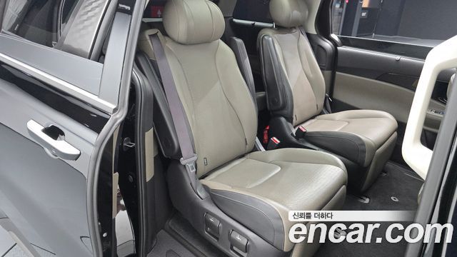 Kia Carnival (IV) Gasoline 7-Seater Gravity 2025 — фото 11