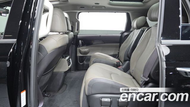 Kia Carnival (IV) Gasoline 7-Seater Gravity 2025 — фото 12