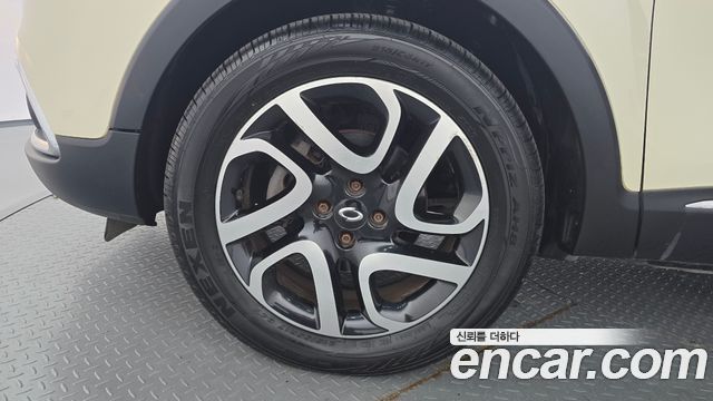 Renault Korea QM3 RE 2015 — фото 5