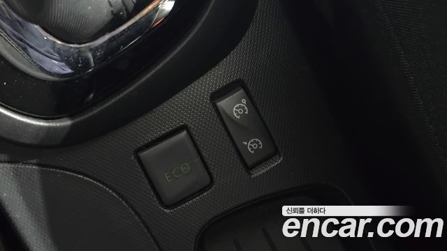 Renault Korea QM3 RE 2015 — фото 13
