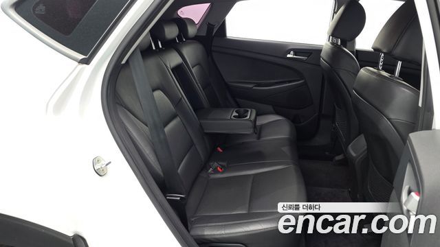 Hyundai Tucson Diesel 2.0 2WD Smart 2020 — фото 12