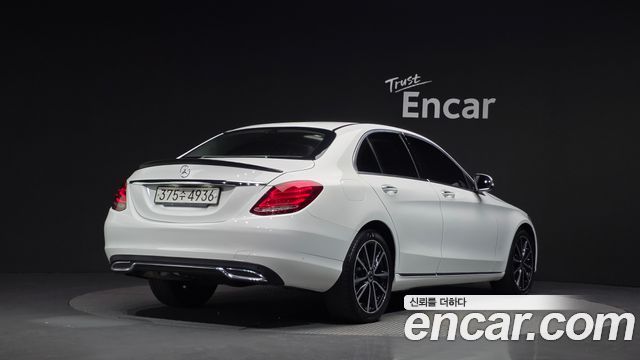 Mercedes-Benz C-Class (W205) C200 Avantgarde 2017 — фото 2