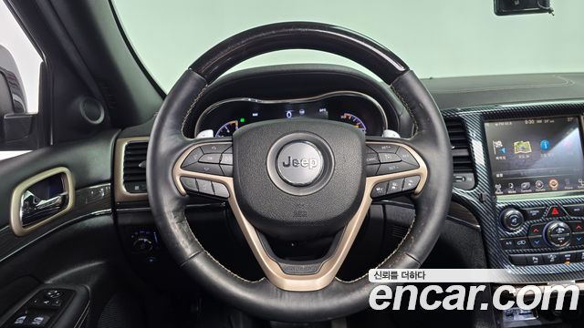 Jeep Grand Cherokee 3.0 Diesel Overland WK2 2015 — фото 13