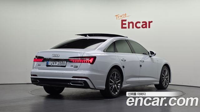 Audi A6 (C8) 45 TFSI Quattro Premium 2021 — фото 2