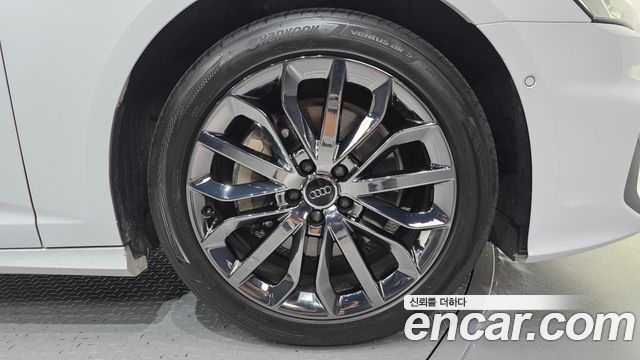 Audi A6 (C8) 45 TFSI Quattro Premium 2021 — фото 21
