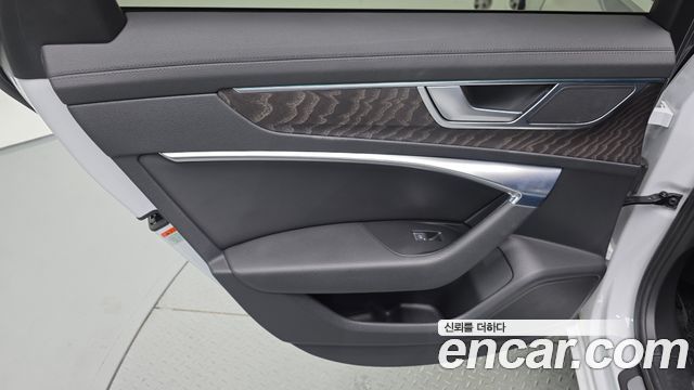 Audi A6 (C8) 45 TFSI Quattro Premium 2021 — фото 25