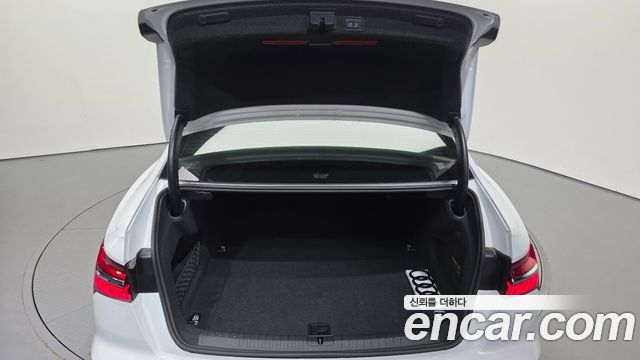 Audi A6 (C8) 45 TFSI Quattro Premium 2021 — фото 33
