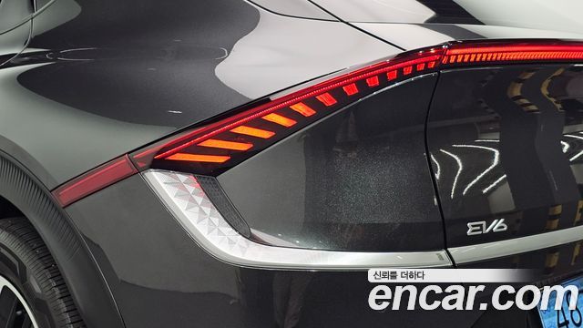 Kia EV6 Long Range Air 2022 — фото 29