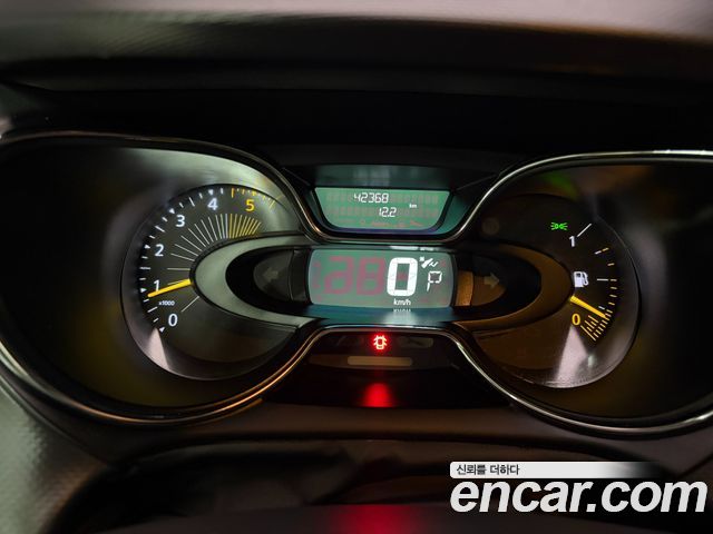 Renault Korea QM3 RE 2016 — фото 16