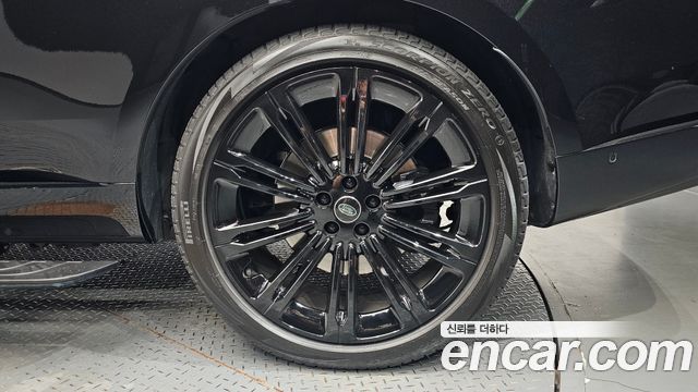 Land Rover Range Rover (V) P530 Autobiography Long Wheel Base 2024 — фото 27