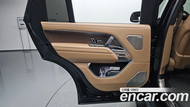 Land Rover Range Rover (V) P530 Autobiography Long Wheel Base 2024 — фото 31