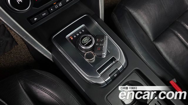 Land Rover Discovery Sport 2.0 TD4 SE (150PS) 2017 — фото 9