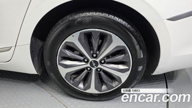 Kia K8 Hybrid Noblesse 2022 — фото 21