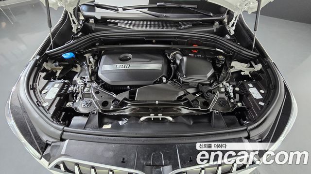 BMW X1 (U11) xDrive 20i M Sport 2025 — фото 6