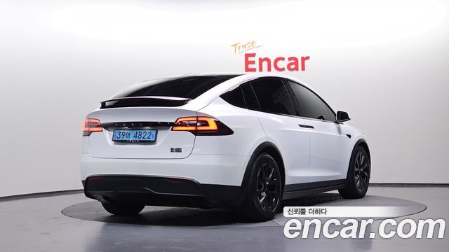Tesla Model X Plaid 2023 — фото 2
