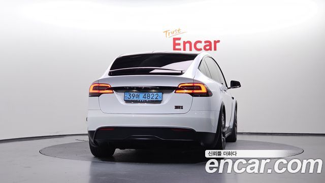 Tesla Model X Plaid 2023 — фото 4
