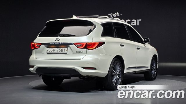 Infiniti QX60 3.5 AWD 2017 — фото 2