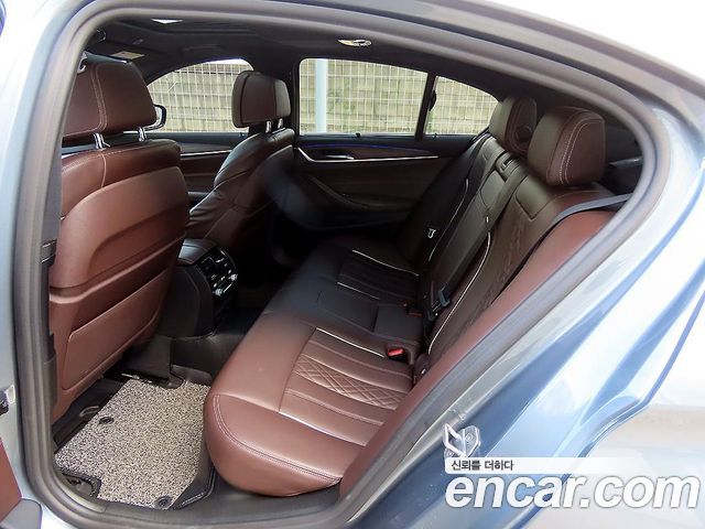 BMW 5 Series (G30) 530i xDrive M Sport Package Plus 2019 — фото 6