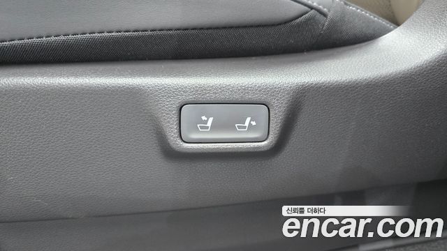 Kia Carnival (IV) HEV 9seater Gravity 2025 — фото 17