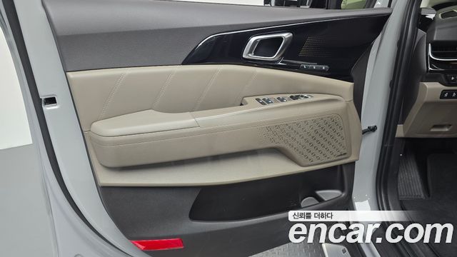 Kia Carnival (IV) HEV 9seater Gravity 2025 — фото 24