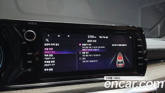 Kia K5 Hybrid (III) Signature 2022 — фото 17