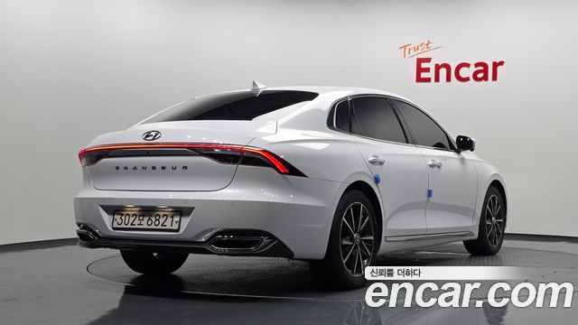 Hyundai Grandeur (IG) 2.5 Le Blanc 2023 — фото 2