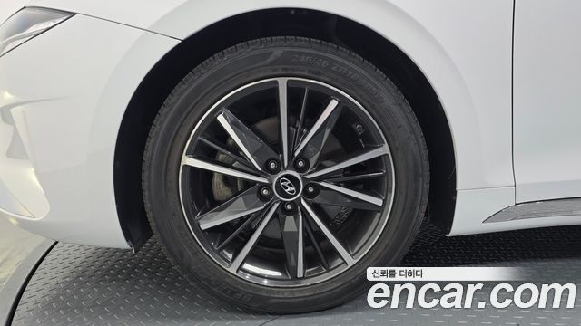 Hyundai Grandeur (IG) 2.5 Le Blanc 2023 — фото 5