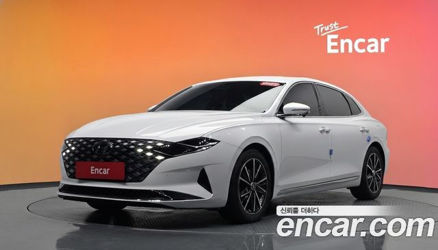 Hyundai Grandeur (IG) 2.5 Le Blanc 2023 — фото 1