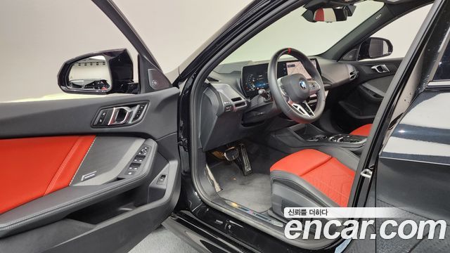 BMW 1 Series (F70) M135 xDrive 2025 — фото 10