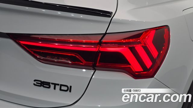 Audi Q3 (F3) 35 TDI Sportback 2020 — фото 23