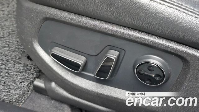 Genesis G80 3.3 GDI AWD Premium Luxury 2019 — фото 19