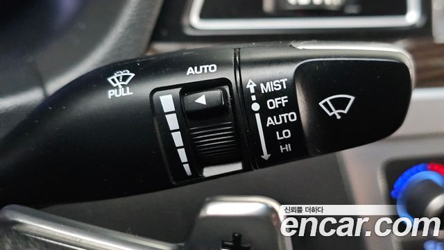 Genesis G80 3.3 GDI AWD Premium Luxury 2019 — фото 32
