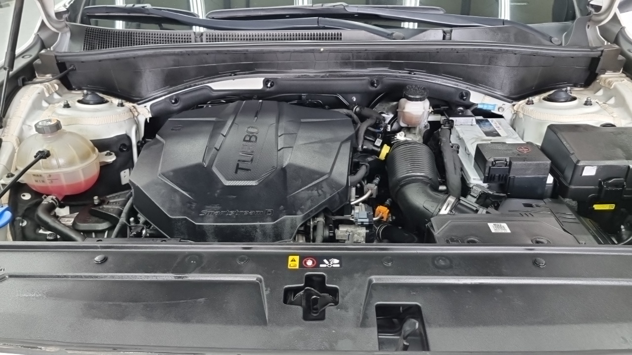 Hyundai Santa Fe Diesel 2.2 2WD Premium Choice 2021 — фото 6