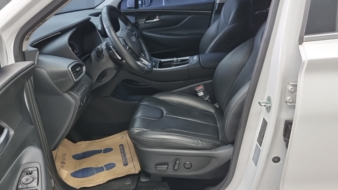 Hyundai Santa Fe Diesel 2.2 2WD Premium Choice 2021 — фото 10