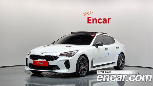 Kia Stinger 2.0 Turbo AWD Platinum 2020 — фото 1