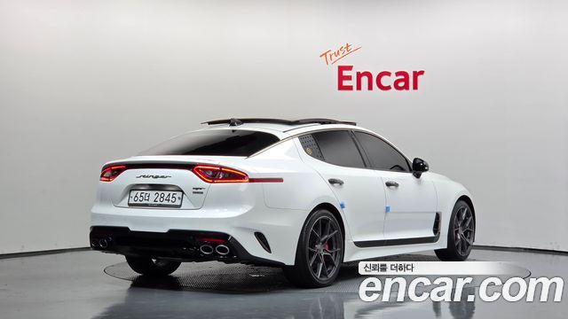 Kia Stinger 2.0 Turbo AWD Platinum 2020 — фото 2