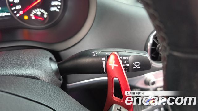 Kia Stinger 2.0 Turbo AWD Platinum 2020 — фото 28