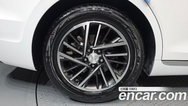 Hyundai Grandeur (IG) 2.5 Premium 2022 — фото 5
