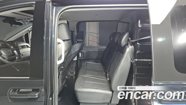 Hyundai Staria Cargo 5-Seater Modern 2022 — фото 12