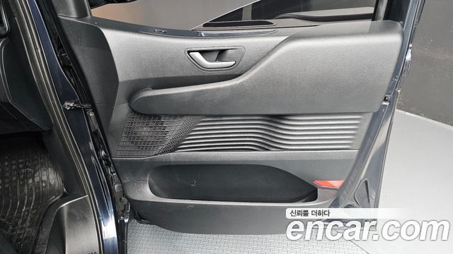 Hyundai Staria Cargo 5-Seater Modern 2022 — фото 24