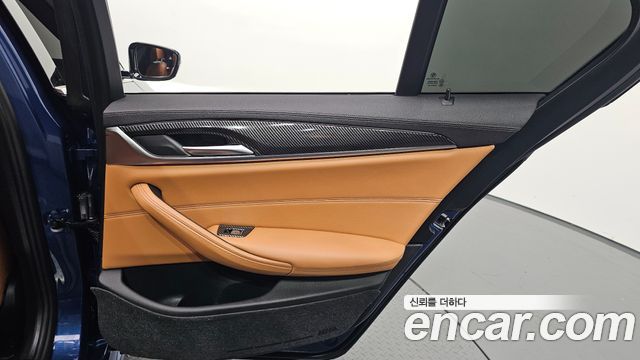 BMW 5 Series (G30) 520i M Sport 2021 — фото 25