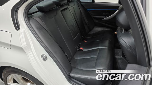 BMW 3 Series (F30) 330i M Sport 2017 — фото 11