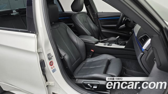 BMW 3 Series (F30) 330i M Sport 2017 — фото 12