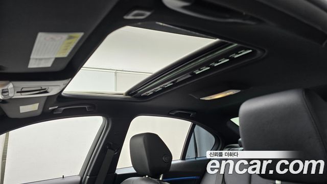 BMW 3 Series (F30) 330i M Sport 2017 — фото 19