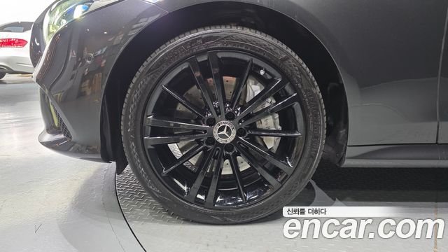 Mercedes-Benz CLS-Class (C257) CLS400d 4MATIC 2019 — фото 5