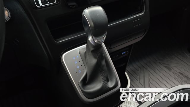 Hyundai Staria Cargo 5-Seater Modern 2023 — фото 9