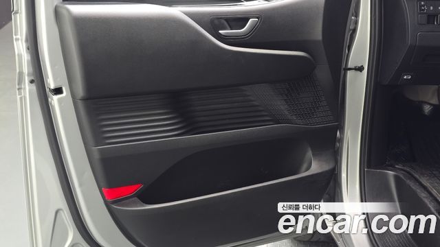 Hyundai Staria Cargo 5-Seater Modern 2023 — фото 24