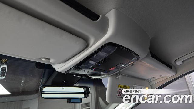 Hyundai Staria Cargo 5-Seater Modern 2023 — фото 27