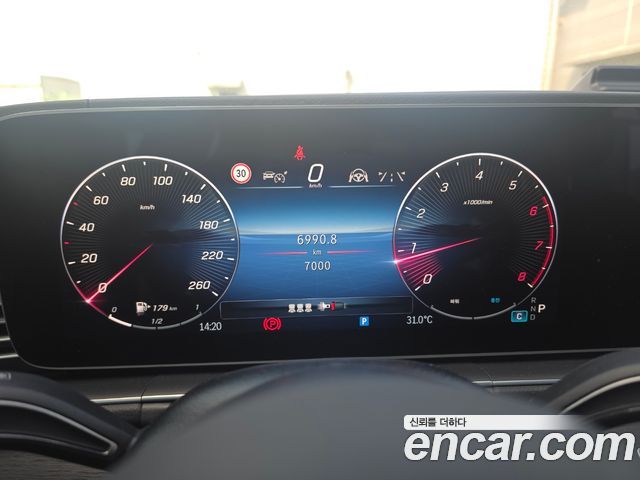 Mercedes-Benz GLE-Class (W167) GLE450 4MATIC Coupe 2025 — фото 9