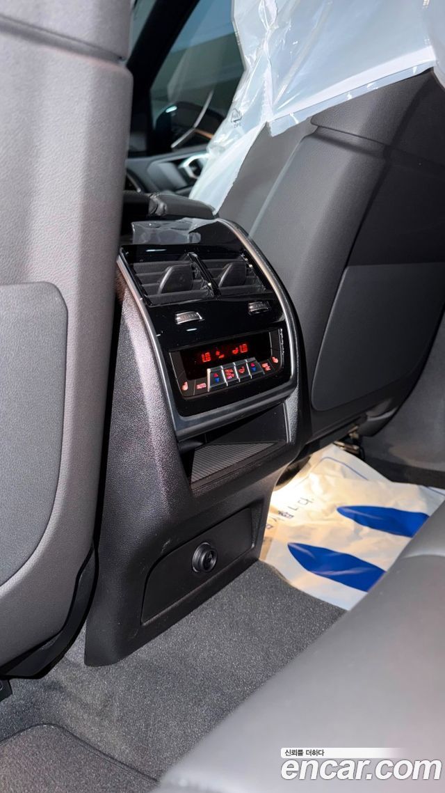 BMW X6 (G06) xDrive40i M Sport 2026 — фото 4